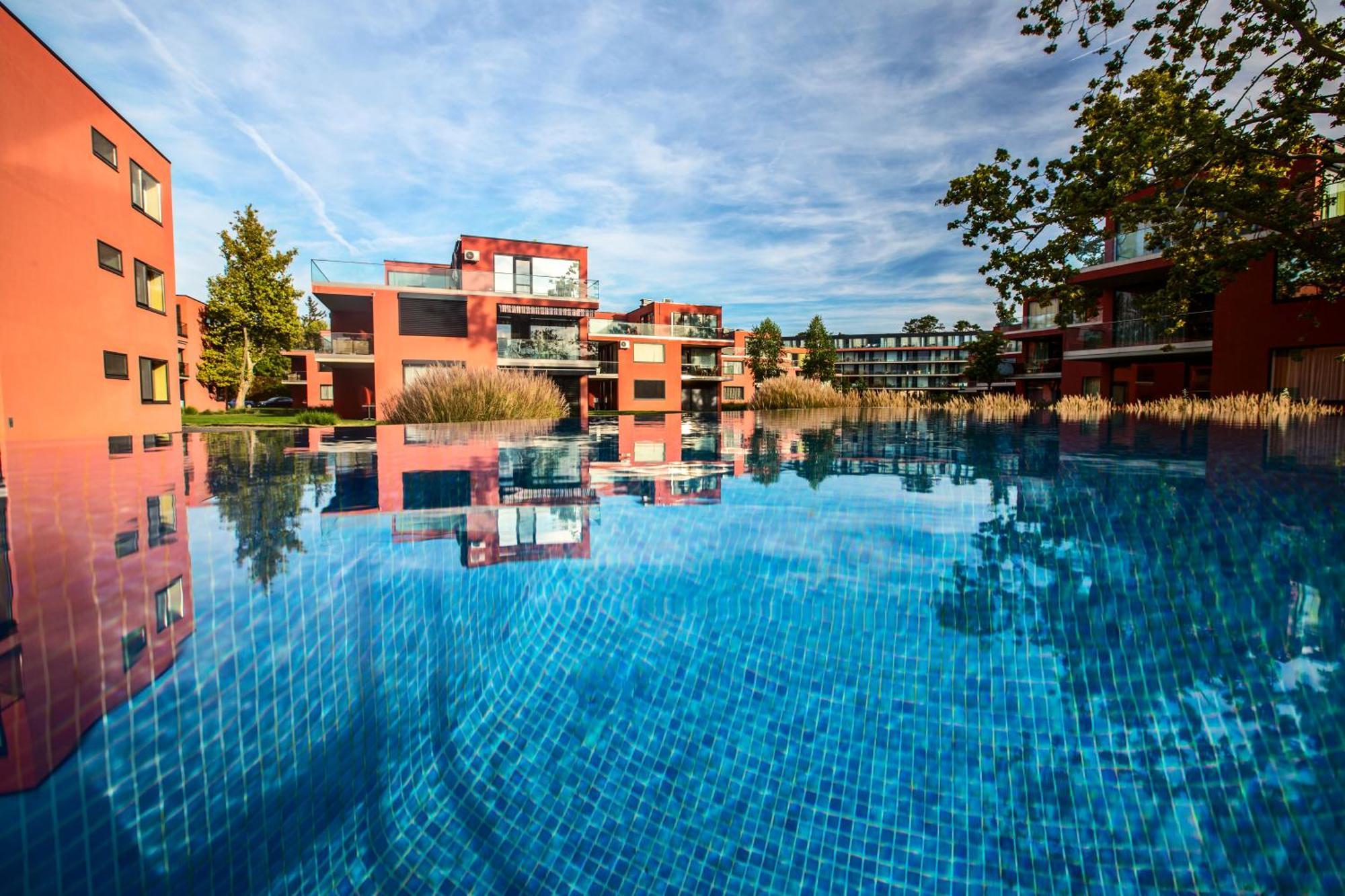 Bavaria Club Apartman Balatonlelle Esterno foto