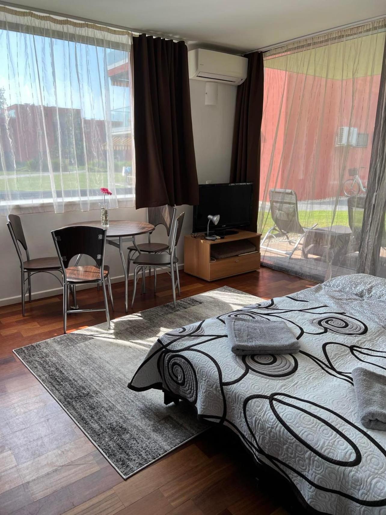 Bavaria Club Apartman Balatonlelle Esterno foto