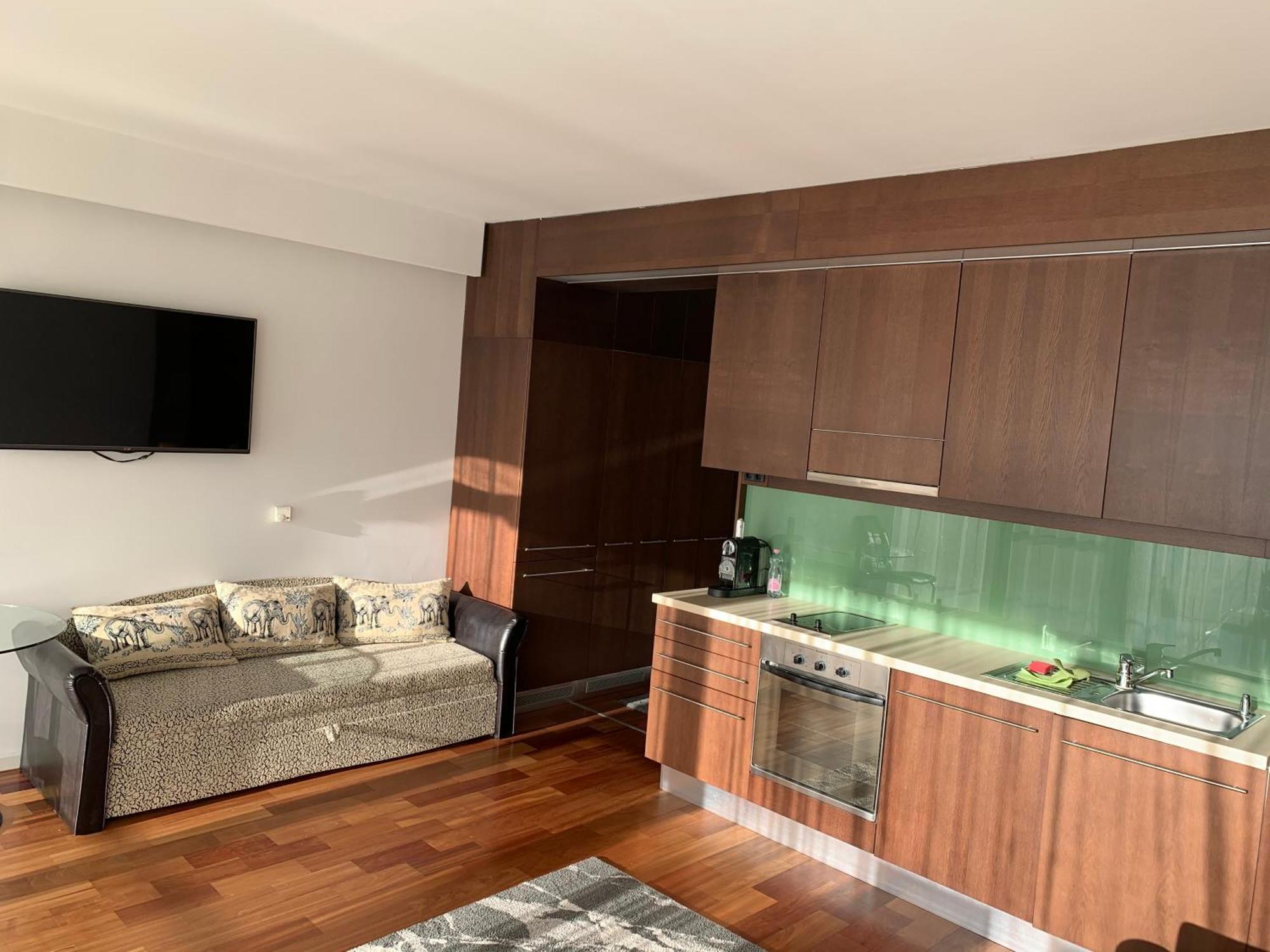 Bavaria Club Apartman Balatonlelle Esterno foto