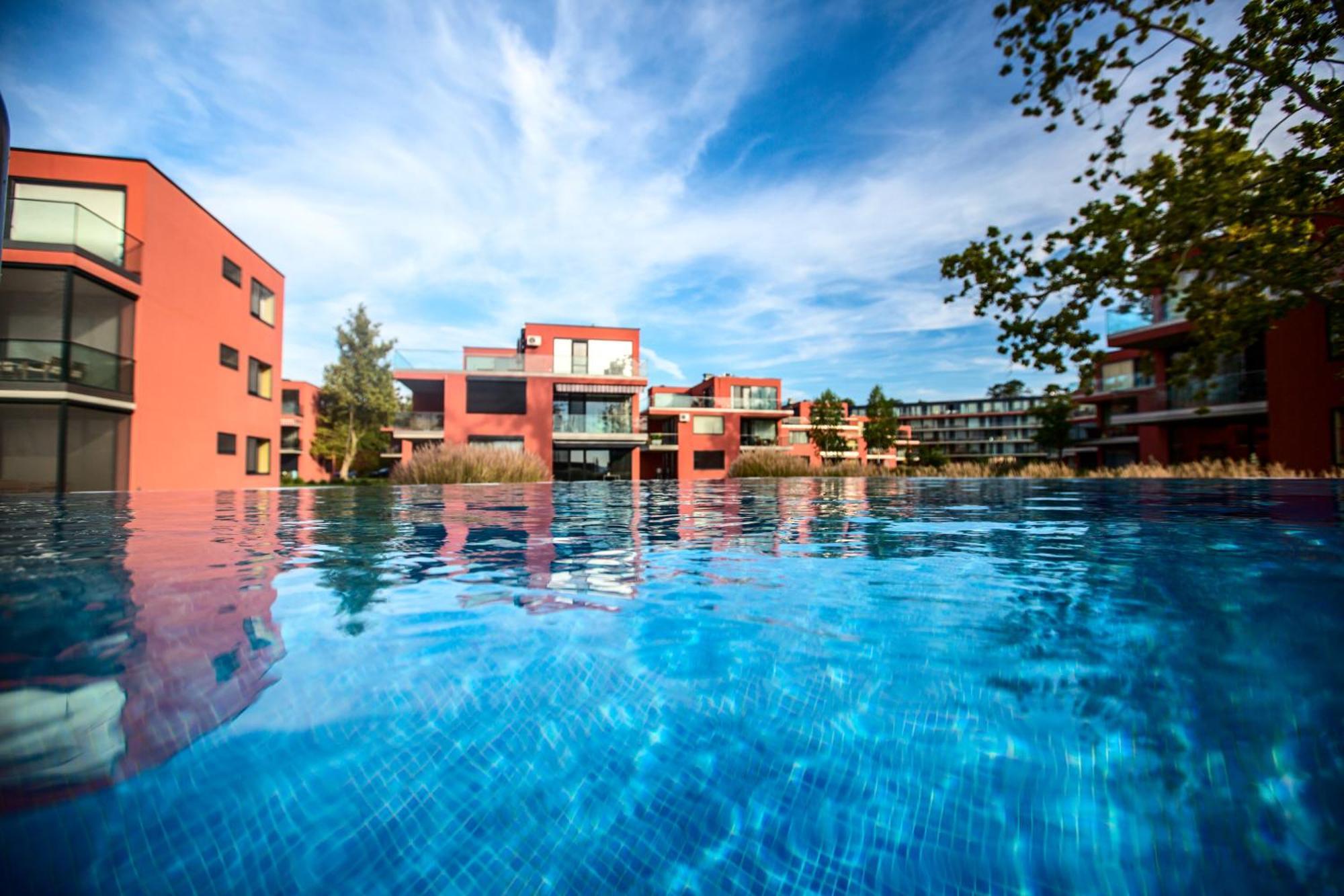 Bavaria Club Apartman Balatonlelle Esterno foto