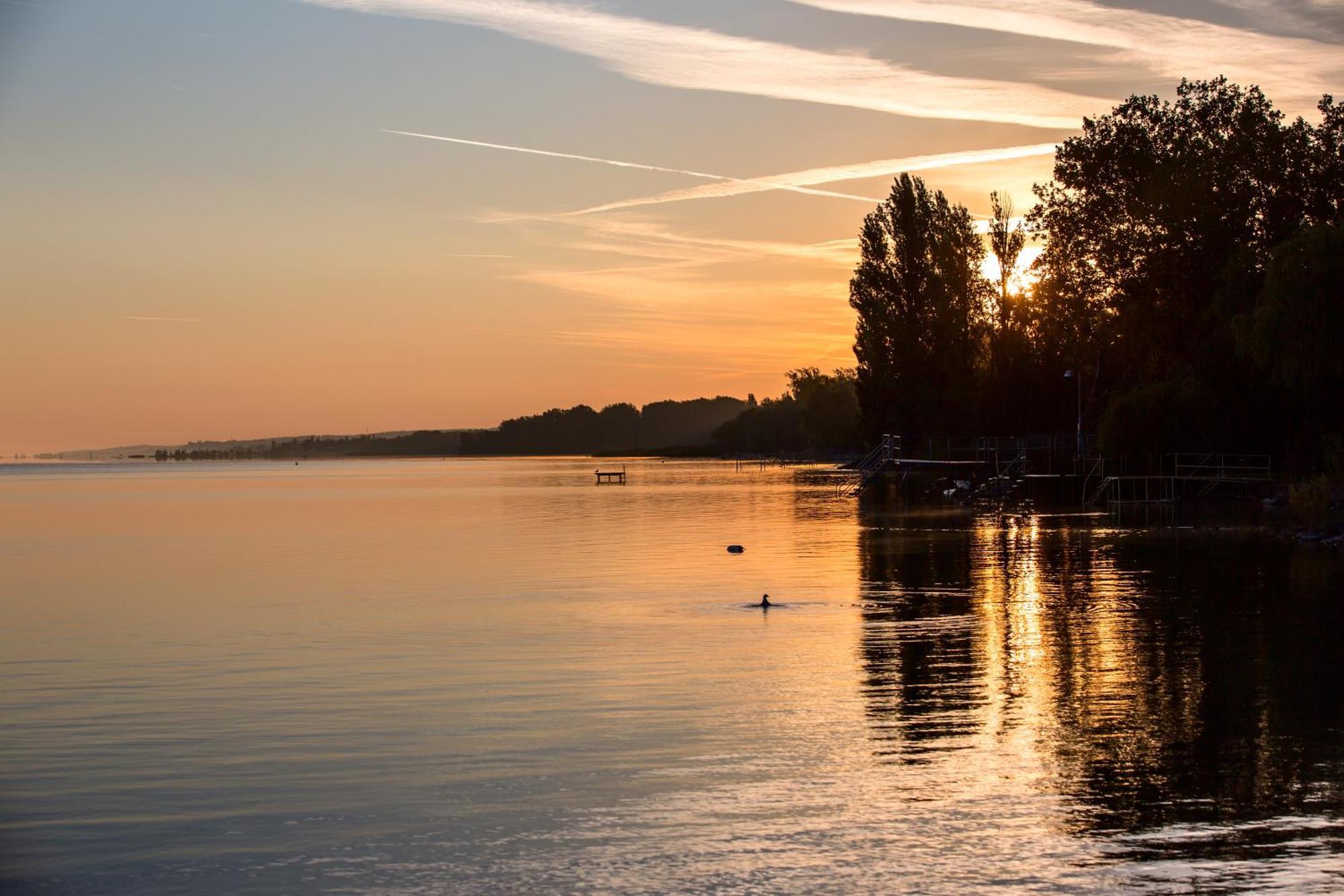 Bavaria Club Apartman Balatonlelle Esterno foto